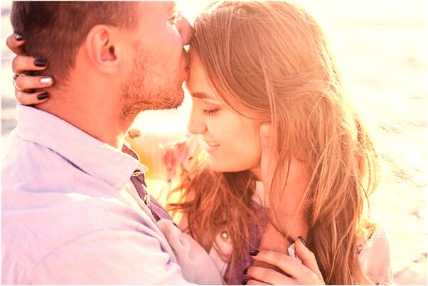 周公解梦,梦见外公与视频中的女人,探寻梦境背后的深层含义 周公解梦,梦见外公与视频中的女人,探寻梦境背后的深层含义