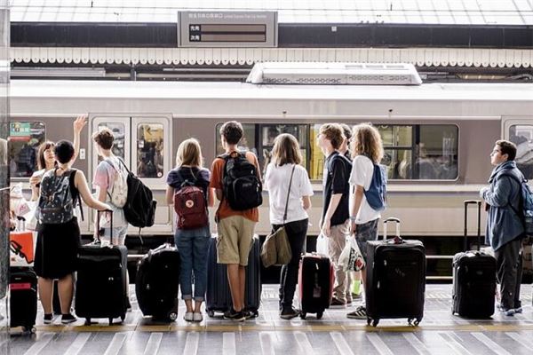  梦见车站：秩序井然，人生如意《做梦梦见车站》 周公解梦