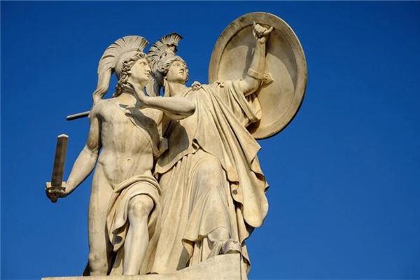 梦见抱神像是什么意思