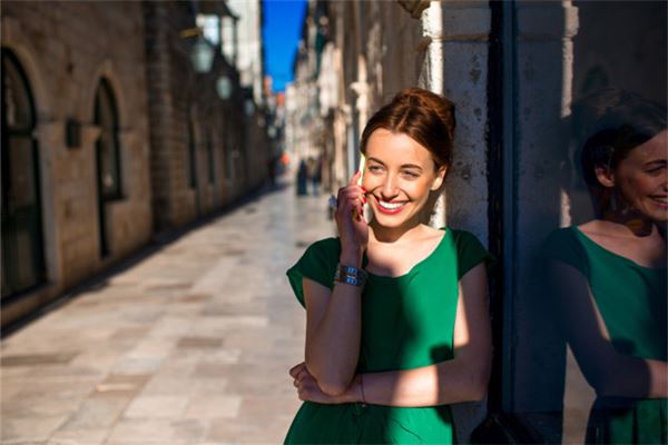 女朋友脸上有克夫痣能娶吗