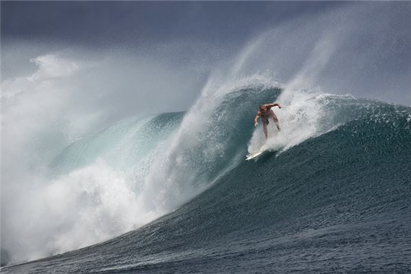 梦到惊涛骇浪什么寓意