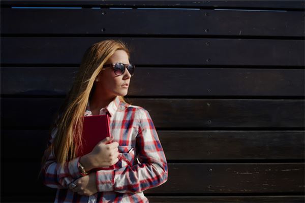 生肖狗的人际交往 生肖狗的人际交往《生肖狗的人际交往怎么样》 生肖运势