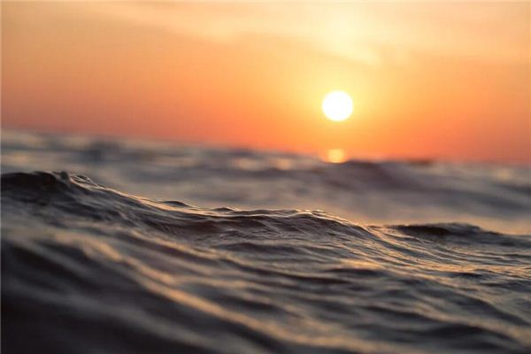 梦见太阳升上来 梦见太阳升上来《梦见太阳升上来什么意思》 周公解梦