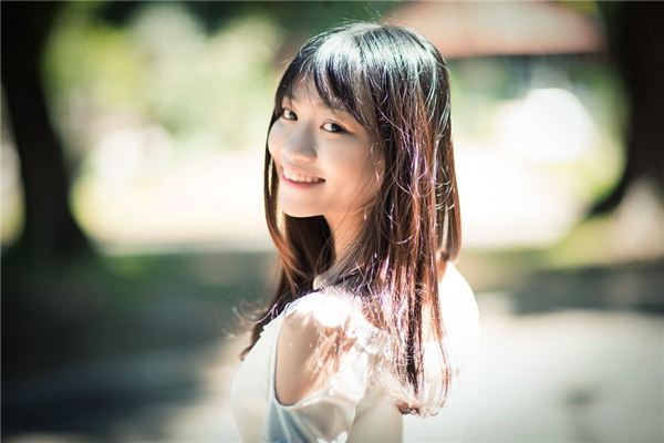 从牙齿看人的性格命运