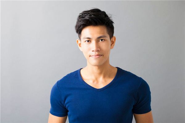 男人额头窄的面相