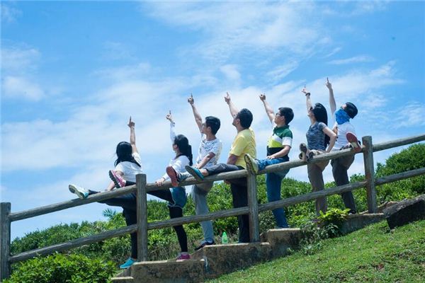 梦见某人用手指着某样东西 梦见某人用手指着某样东西《梦见某人用手指着某样东西走》 周公解梦