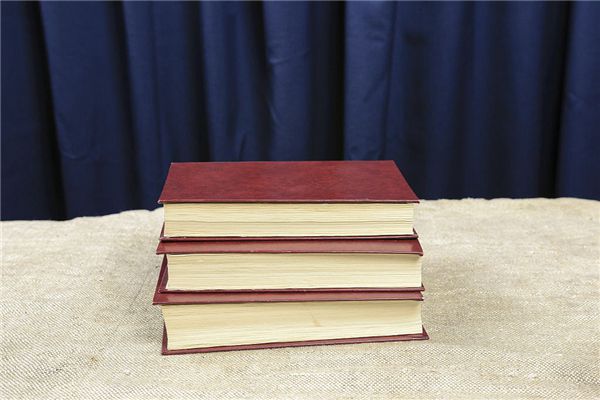 峰生水起面相学:第02课 隼头、人中、口、承浆、地阁及三停
