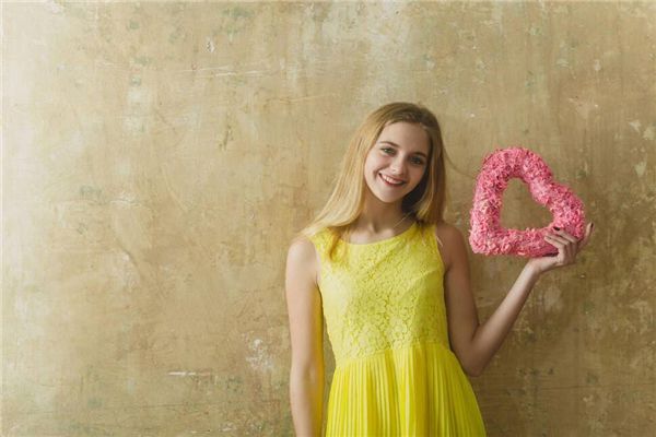 痣的位置与命运图:06、痣相揭露男女富贵命!