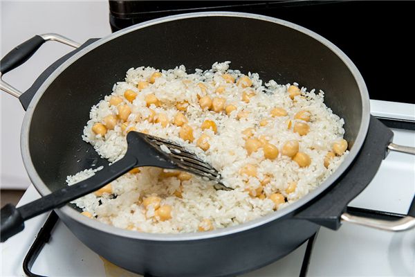 梦见一锅饭