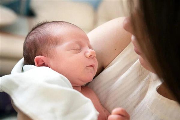  孕妇梦见生孩子《孕妇梦见生孩子是什么征兆》 周公解梦