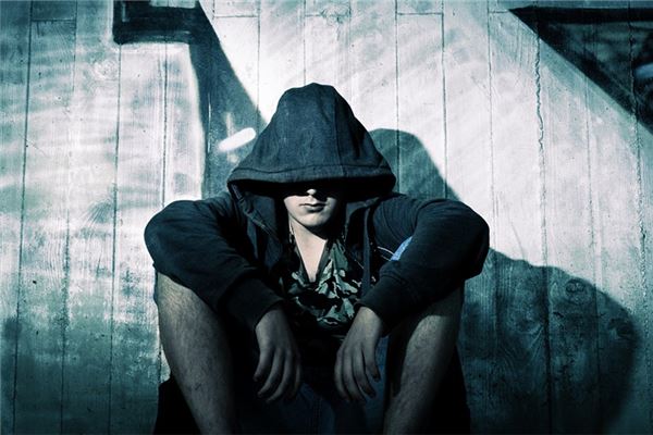 梦见别人被鬼附身