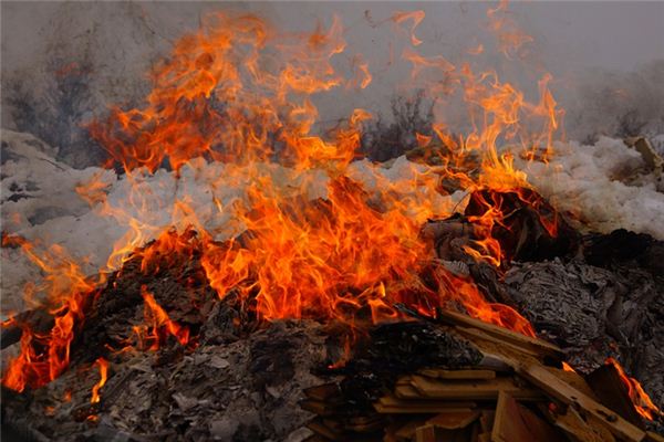 孕妇梦见着火《孕妇梦见起火了是什么征兆》 周公解梦 孕妇梦见着火 孕妇梦见着火《孕妇梦见起火了是什么征兆》 周公解梦