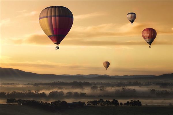 梦到从高处掉下来 梦到从高处掉下来