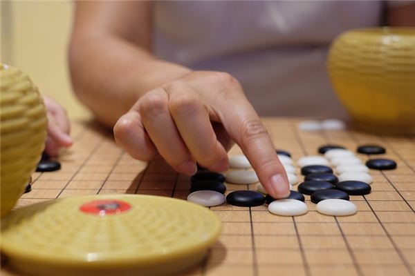 梦见下围棋是什么意思 梦见下围棋《梦见下围棋什么意思?》 周公解梦