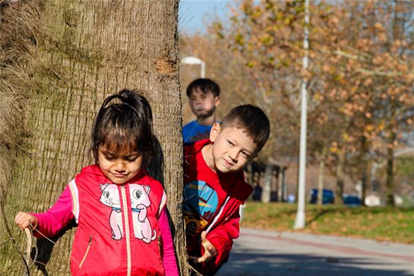 梦见捉迷藏是什么预兆 梦见捉迷藏是什么预兆