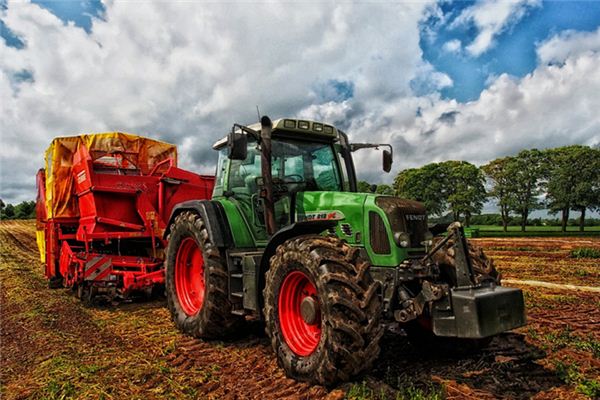 梦见拖拉机是什么预兆