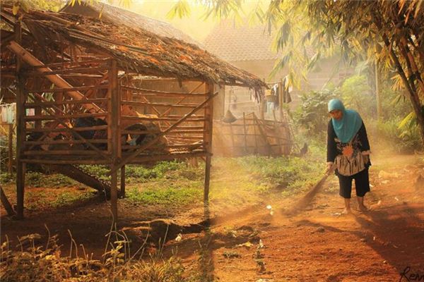 梦见扫院子是什么意思 梦见扫院子是什么意思