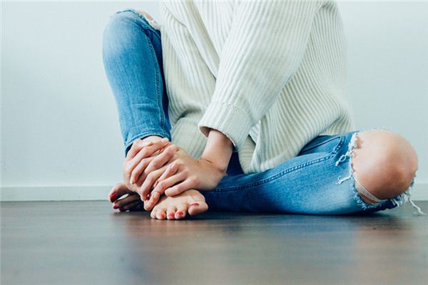梦见换裤子是什么意思 梦见换裤子是什么意思
