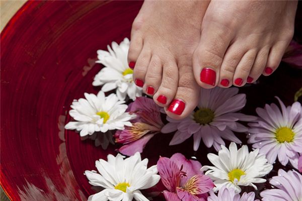 梦见脚趾甲是什么预兆 梦见脚趾甲是什么预兆