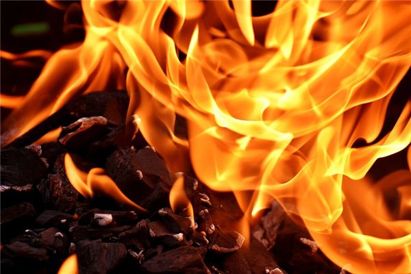 梦见火烧身是什么意思 梦见火烧身是什么意思