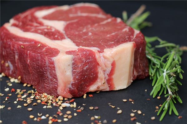 梦见吃生肉是什么预兆 梦见吃生肉是什么预兆