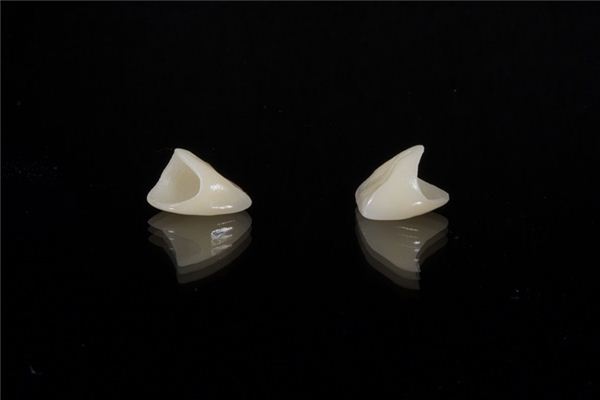 梦见掉下牙是什么意思 梦见掉下牙是什么意思