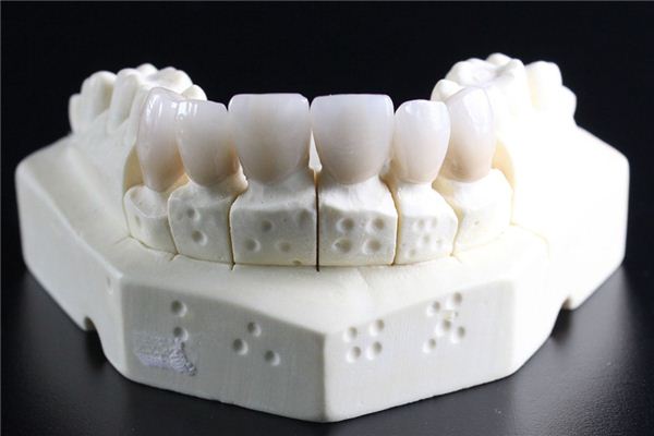 做梦牙齿掉光 做梦牙齿掉光