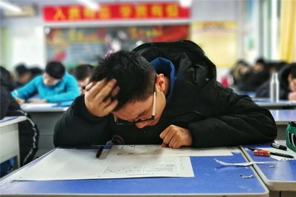 梦见高考不会做题 梦见高考不会做题