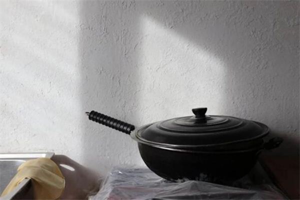 梦见锅坏了是什么意思 梦见锅坏了是什么意思