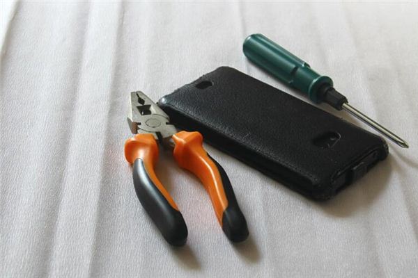 梦见修手机是什么意思 梦见修手机是什么意思