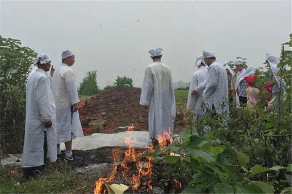 梦见外公死去是什么意思 梦见外公死去《梦见外公死去是什么意思》 周公解梦