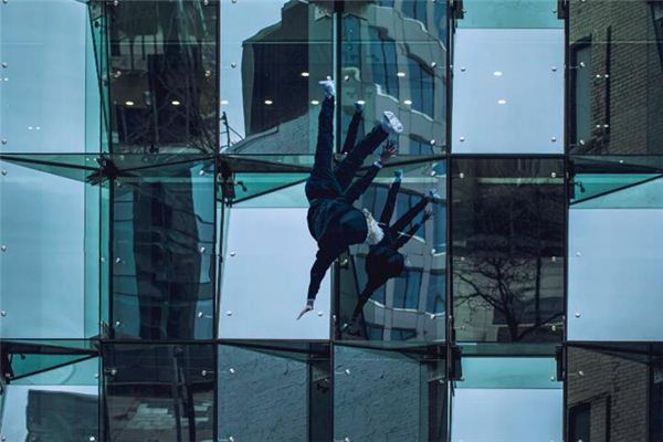 梦见坠楼获救是什么意思 梦见坠楼获救是什么意思