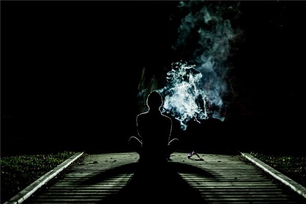 梦见人变成鬼是什么意思 梦见人变成鬼是什么意思