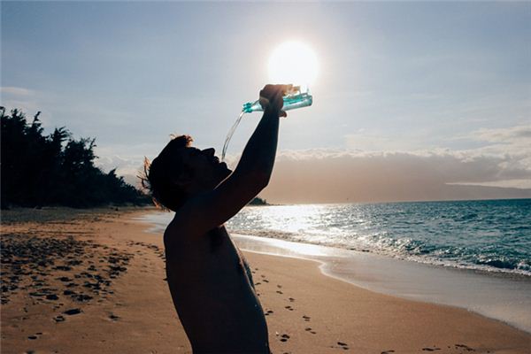梦见天气很热是什么意思 梦见天气很热是什么意思