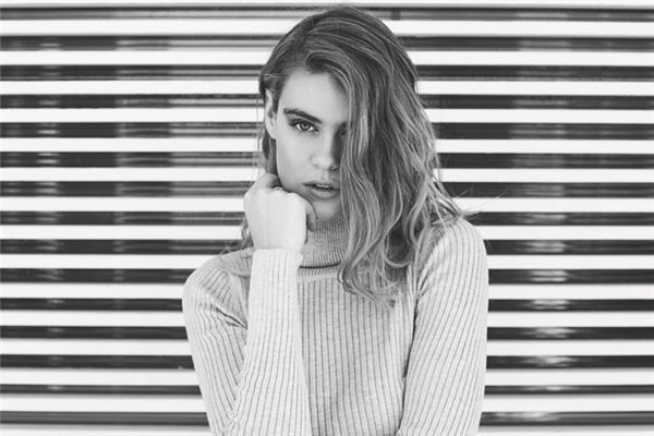 梦见女人进家是什么意思 梦见女人进家是什么意思