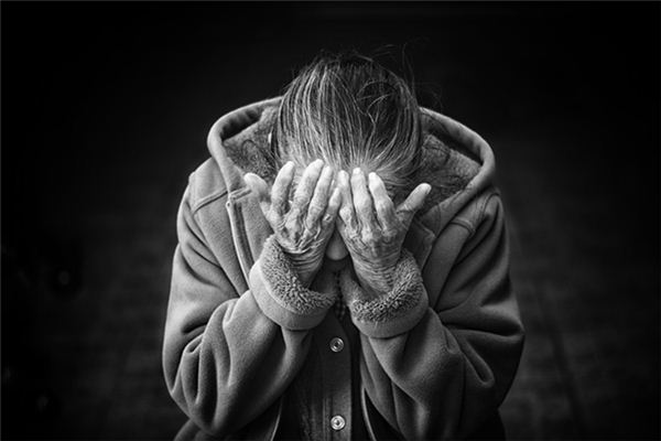 梦见奶奶死了是什么意思 梦见奶奶死了是什么意思