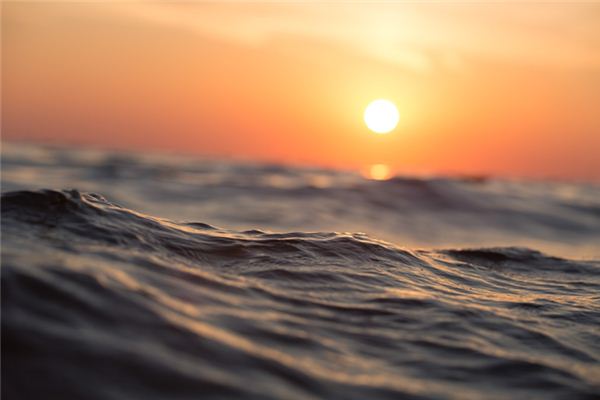 梦见水中有沙是什么意思 梦见水中有沙是什么意思