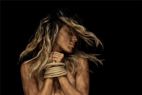 梦见坏人抓我是什么意思