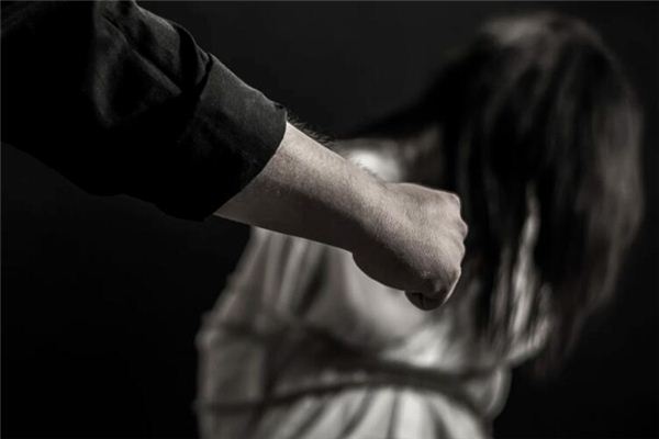 梦见被人威胁是什么意思 梦见被人威胁是什么意思