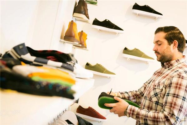 梦见丈夫买鞋是什么意思 梦见丈夫买鞋是什么意思