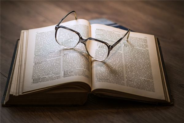梦见眼镜坏了是什么意思 梦见眼镜坏了是什么意思