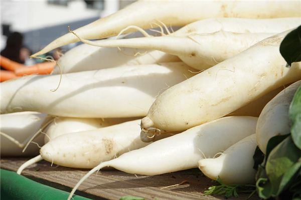 梦见吃白萝卜是什么意思 梦见吃白萝卜是什么意思