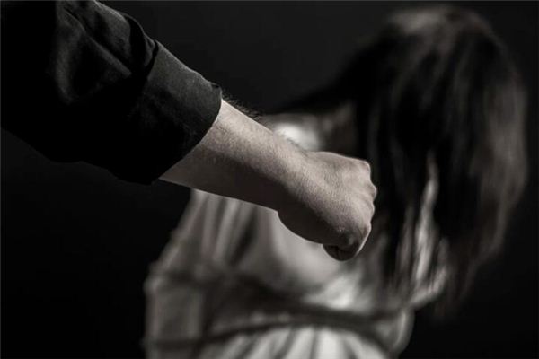 梦见被人强轩是什么意思 梦见被人强轩是什么意思