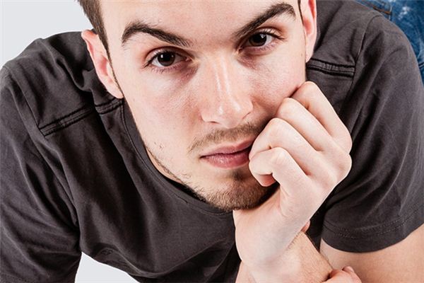 梦见下巴脱臼是什么意思 梦见下巴脱臼是什么意思