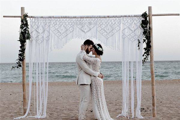 梦见婚礼现场是什么意思 梦见婚礼现场是什么意思
