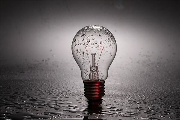 梦见灯泡爆炸是什么意思 梦见灯泡爆炸是什么意思