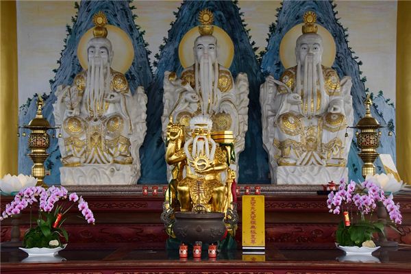 梦见神像会动是什么意思