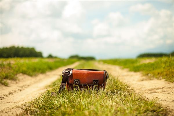 梦见钱包丢了是什么意思 梦见钱包丢了是什么意思