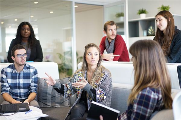 梦见以前领导是什么意思 梦见以前领导是什么意思