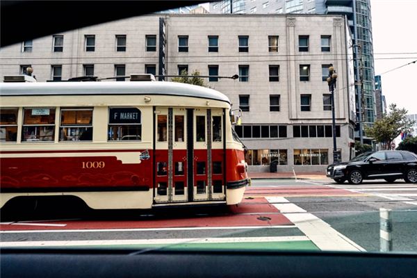 梦见坐大客车是什么意思 梦见坐大客车是什么意思